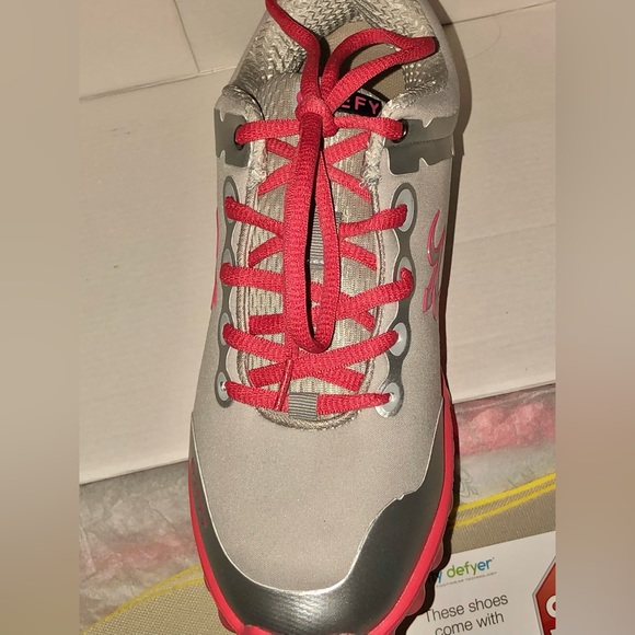 G-DEFY Gamma-Ray Athletic Shoe - Picture 4 of 8